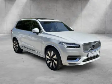 XC90 T8 Plus Bright Recharge Plug-In Hybrid AWD