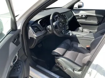 XC90 T8 Plus Bright Recharge Plug-In Hybrid AWD