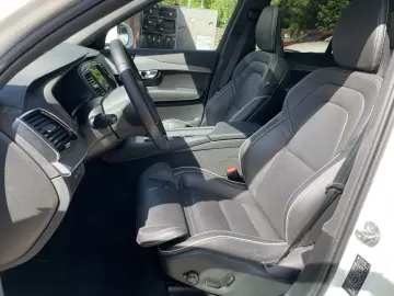 XC90 T8 Plus Bright Recharge Plug-In Hybrid AWD