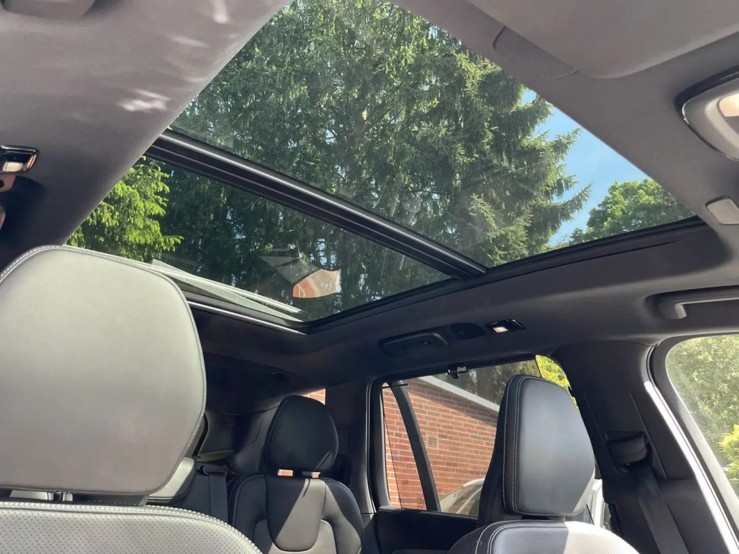 XC90 T8 Plus Bright Recharge Plug-In Hybrid AWD