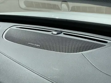 XC90 T8 Plus Bright Recharge Plug-In Hybrid AWD