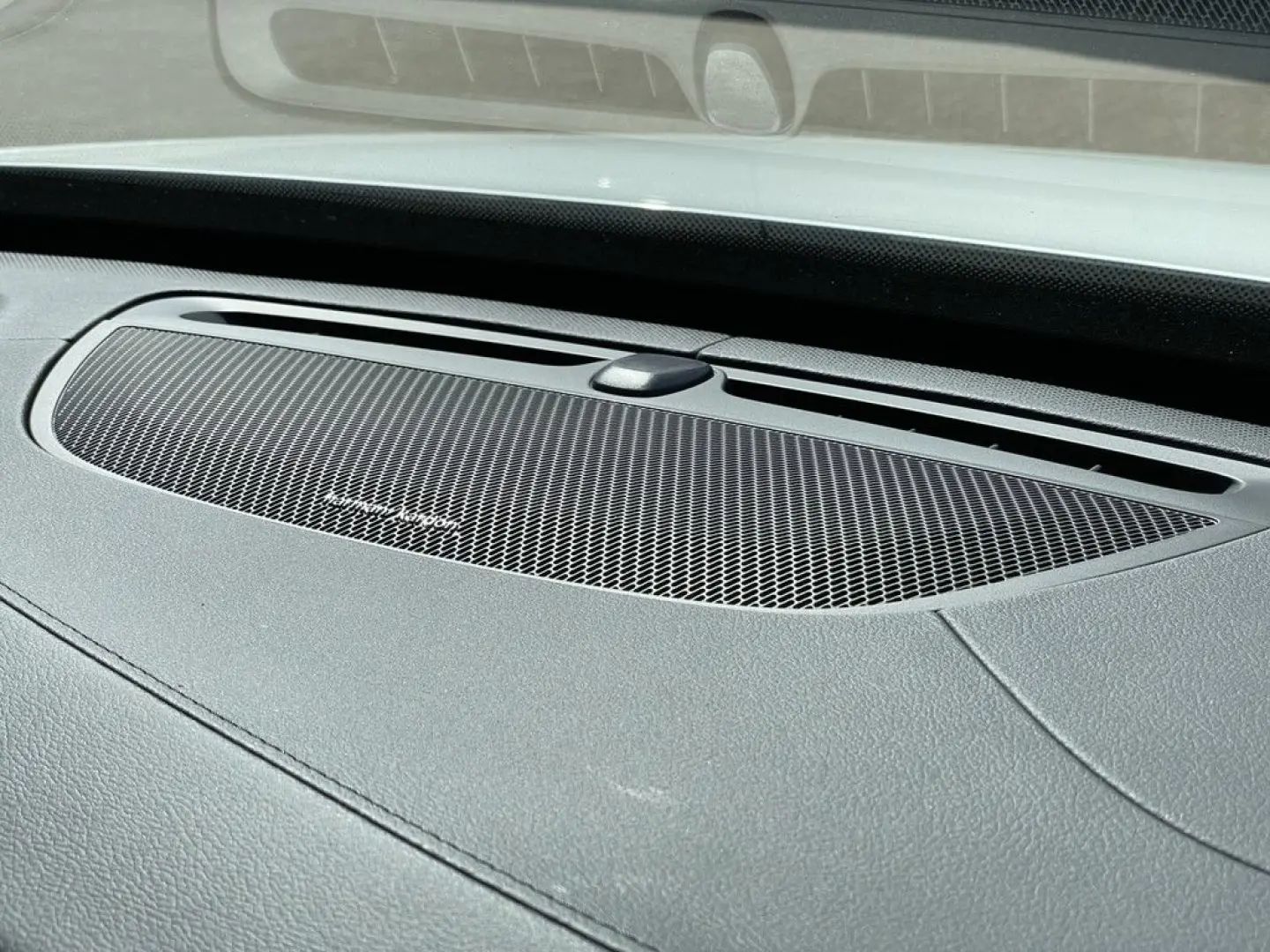 XC90 T8 Plus Bright Recharge Plug-In Hybrid AWD