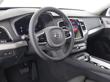 XC90 Plus Bright Recharge Plug-In Hybrid AWD T8