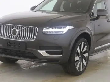 XC90 Plus Bright Recharge Plug-In Hybrid AWD T8