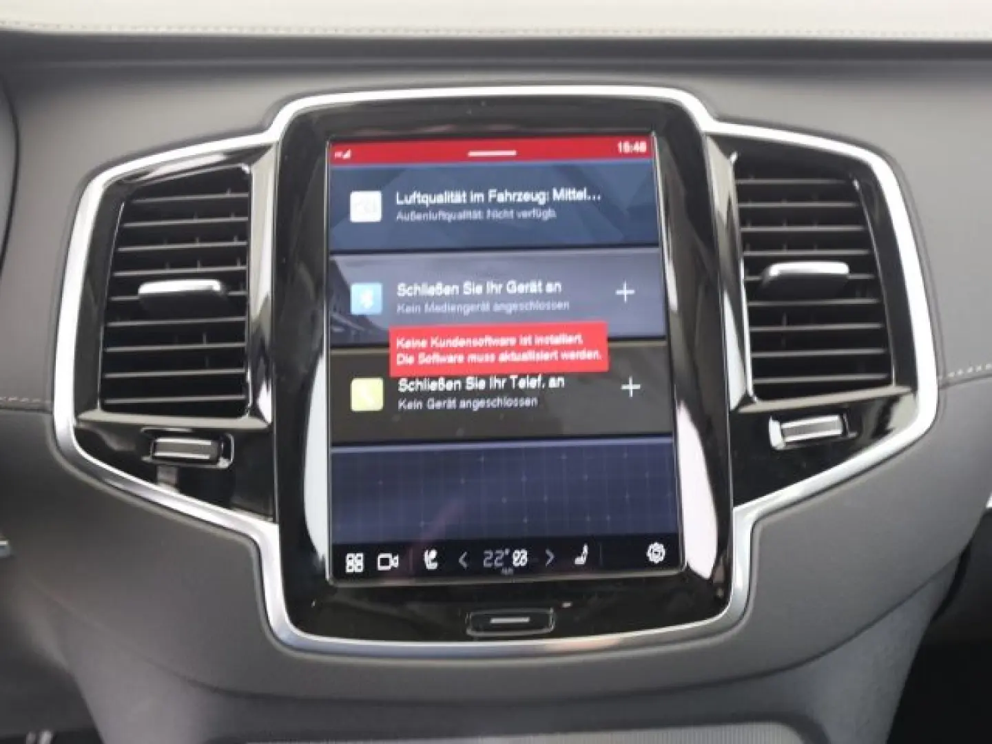 XC90 Plus Bright Recharge Plug-In Hybrid AWD T8