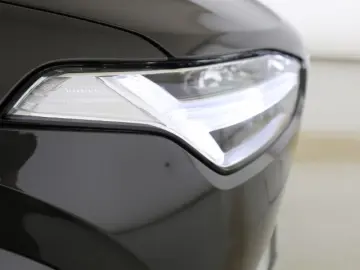 XC90 Plus Bright Recharge Plug-In Hybrid AWD T8