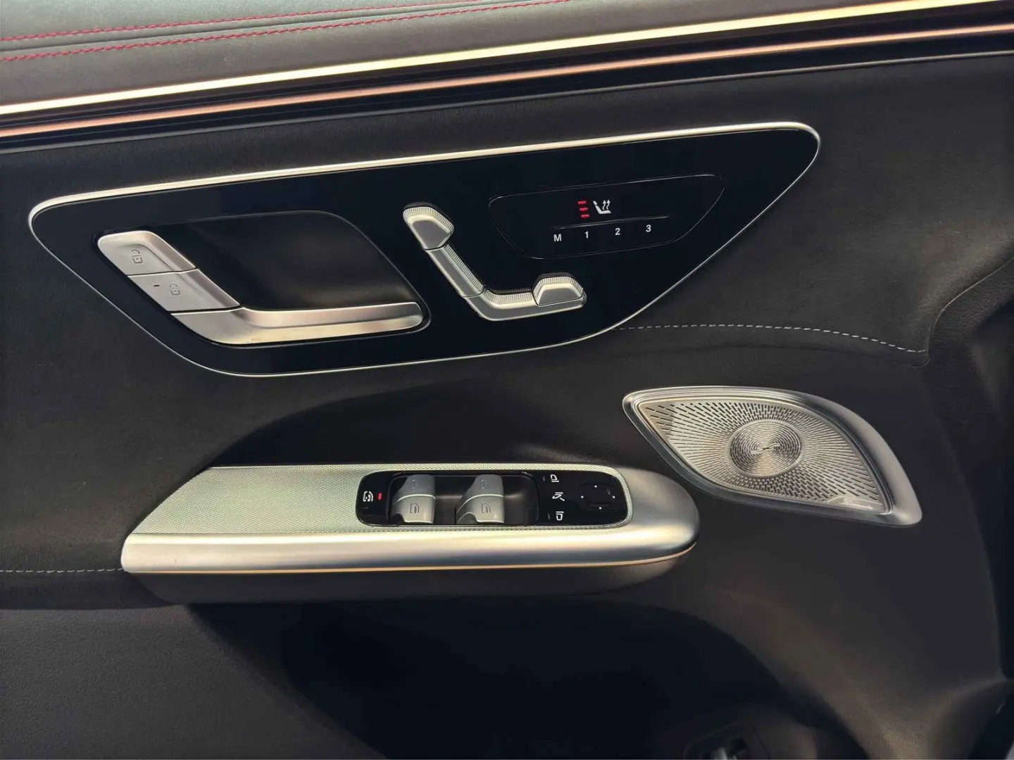 EQE 350 SUV 4M AMG Airmatic PANO 22  NIGHT MBUX