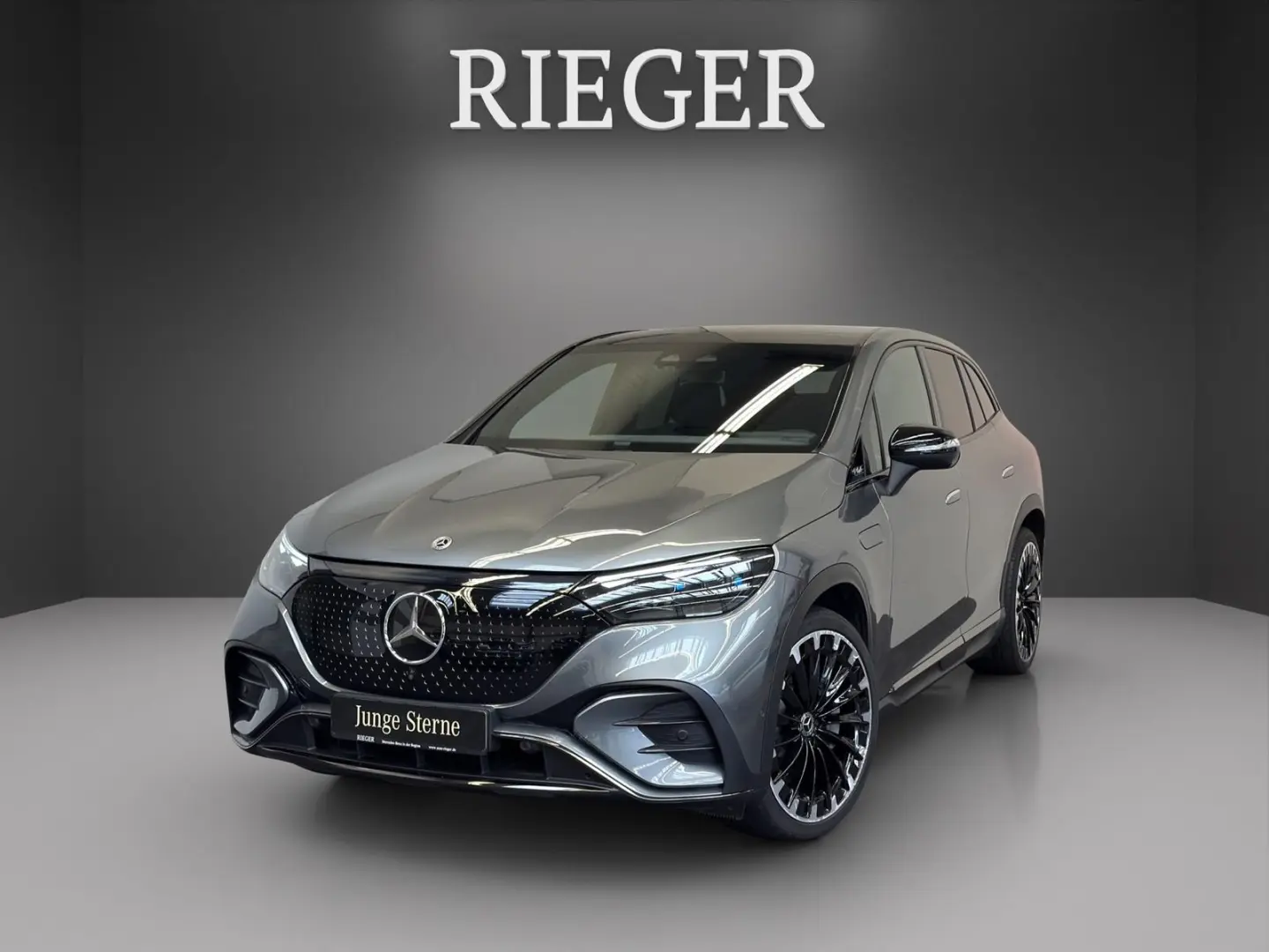 EQE 350 SUV 4M AMG Airmatic PANO 22  NIGHT MBUX