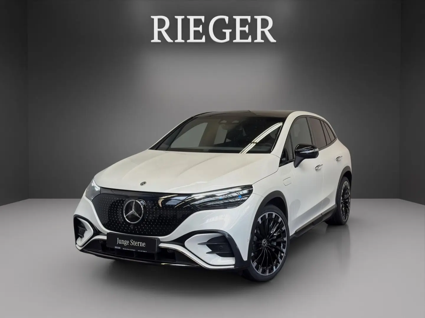 EQE 350 SUV 4M AMG NIGHT PANO 360  Airmatic 22