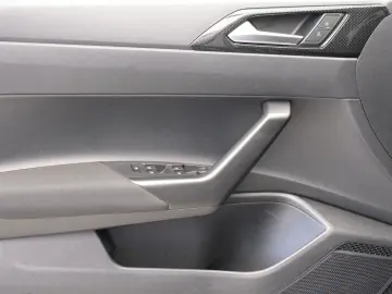 Taigo Life ACC RFK NAVI LED PDC V H DAB Klima