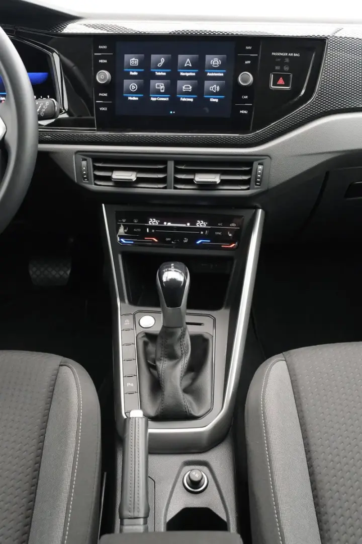 Taigo Life ACC RFK NAVI LED PDC V H DAB Klima