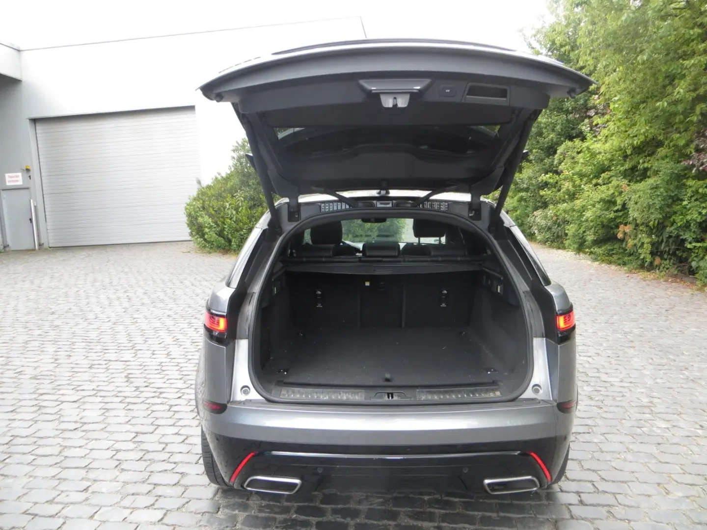 Range Rover Velar R-Dynamic SE Pano Black Pack