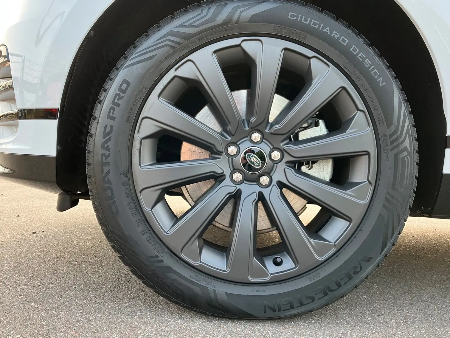 Range Rover Velar D200 AWD R-DYNAMIC SE ACC