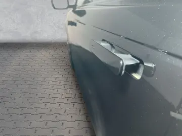 Range Rover Velar D300 SE HDC Totwinkel Sitzheiz