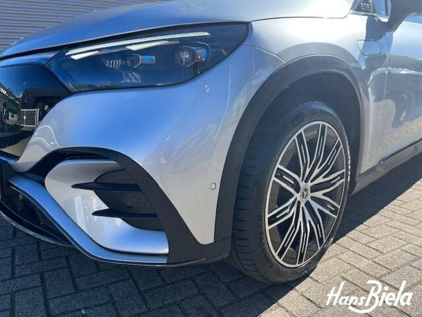 EQE 350  SUV AMG Night 21  Pano Bur Dis Airm HUD