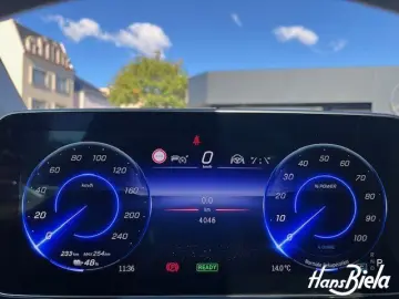 EQE 350  SUV AMG Night 21  Pano Bur Dis Airm HUD