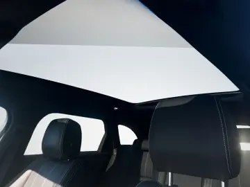 Range Rover Velar D300 R-Dyanmic SE AWD  Luftfwk