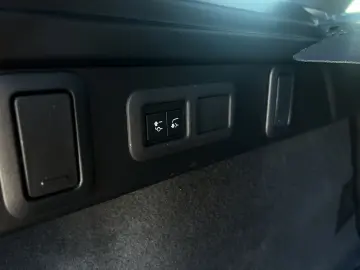 Range Rover Velar D300 R-Dyanmic SE AWD  Luftfwk