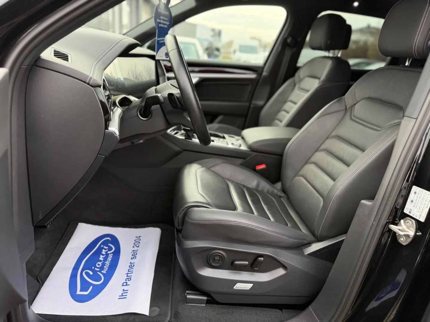 Touareg 4x4  unfallfrei  20993 KM  TOP ZUSTAND