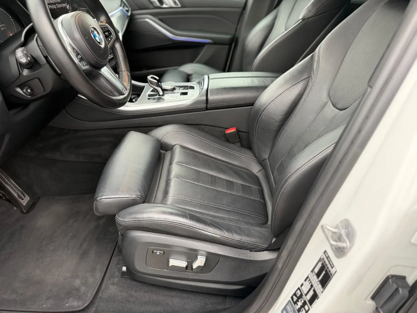 X5 30d M Sport Shadow -HUD-ACC-Pano-360K-21Zoll