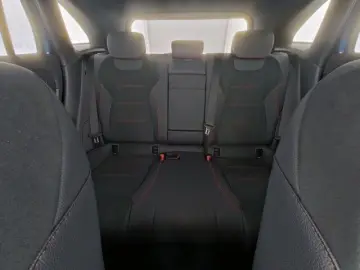 EQA 350 4MATIC AMG Line Advanced AHK Distr 360