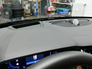 V60 T6 AWD Ultra Bright 360 B&W PAN MASS HuD AHK