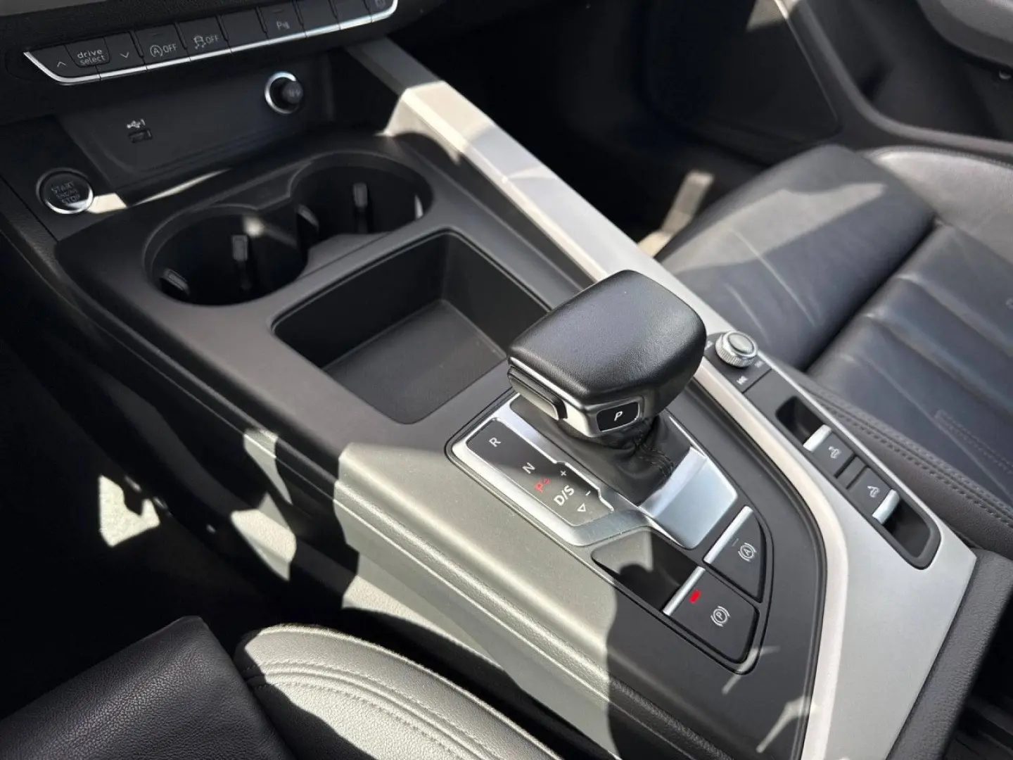 A5 Cabrio 40 TFSI S tronic Matrix Massage Navi