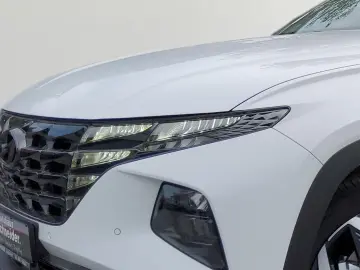 Tucson 1.6 TGDi PLUG-IN 4WD TREND AHK NAVI ACC L