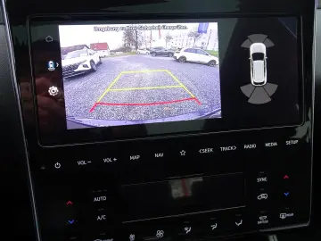 Tucson 1.6 TGDi PLUG-IN 4WD TREND AHK NAVI ACC L