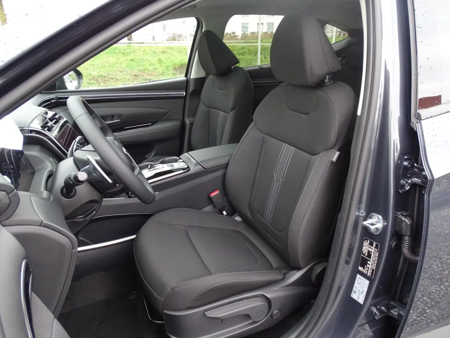 Tucson 1.6 TGDi PLUG-IN 4WD TREND AHK NAVI ACC L