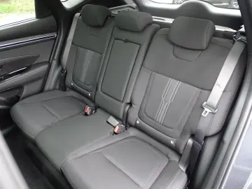 Tucson 1.6 TGDi PLUG-IN 4WD TREND AHK NAVI ACC L