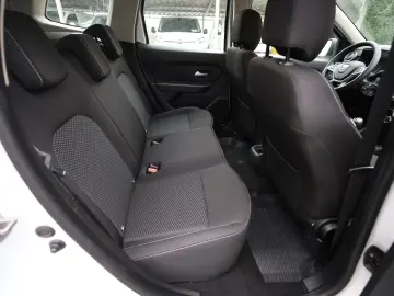 Dacia Duster 1.5D 115CP Comfort 4WD