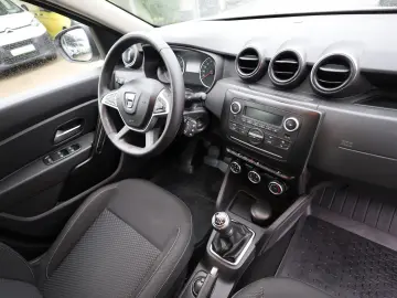 Dacia Duster 1.5D 115CP Comfort 4WD