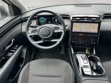 Tucson Hybrid 1.6 T-GDi 230PS 6-AT 2WD TREND