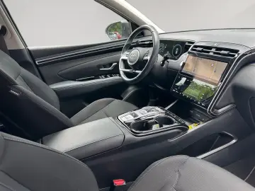 Tucson Hybrid 1.6 T-GDi 230PS 6-AT 2WD TREND