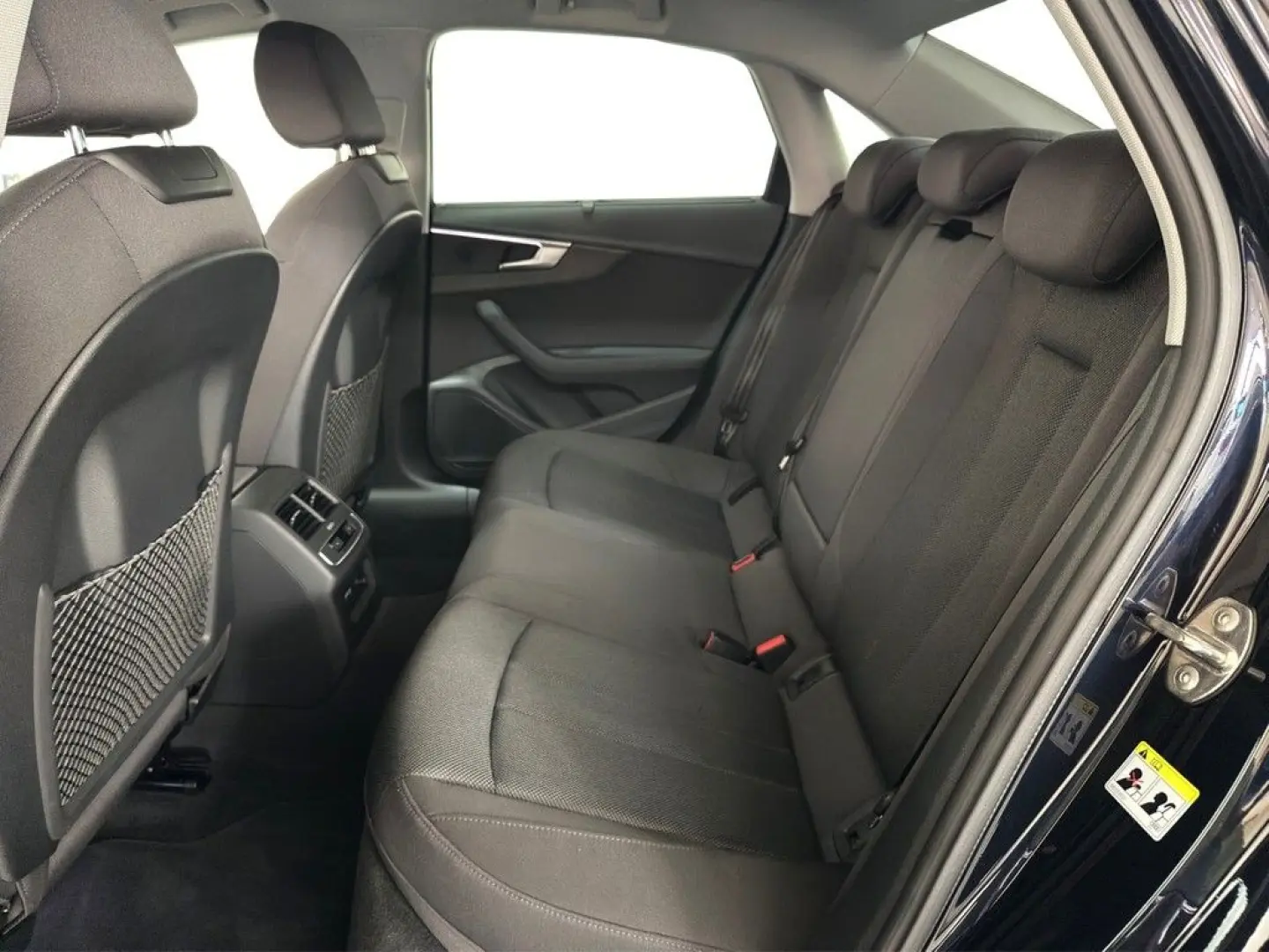 A4 Limousine advanced 45 TFSI quattro S tronic H