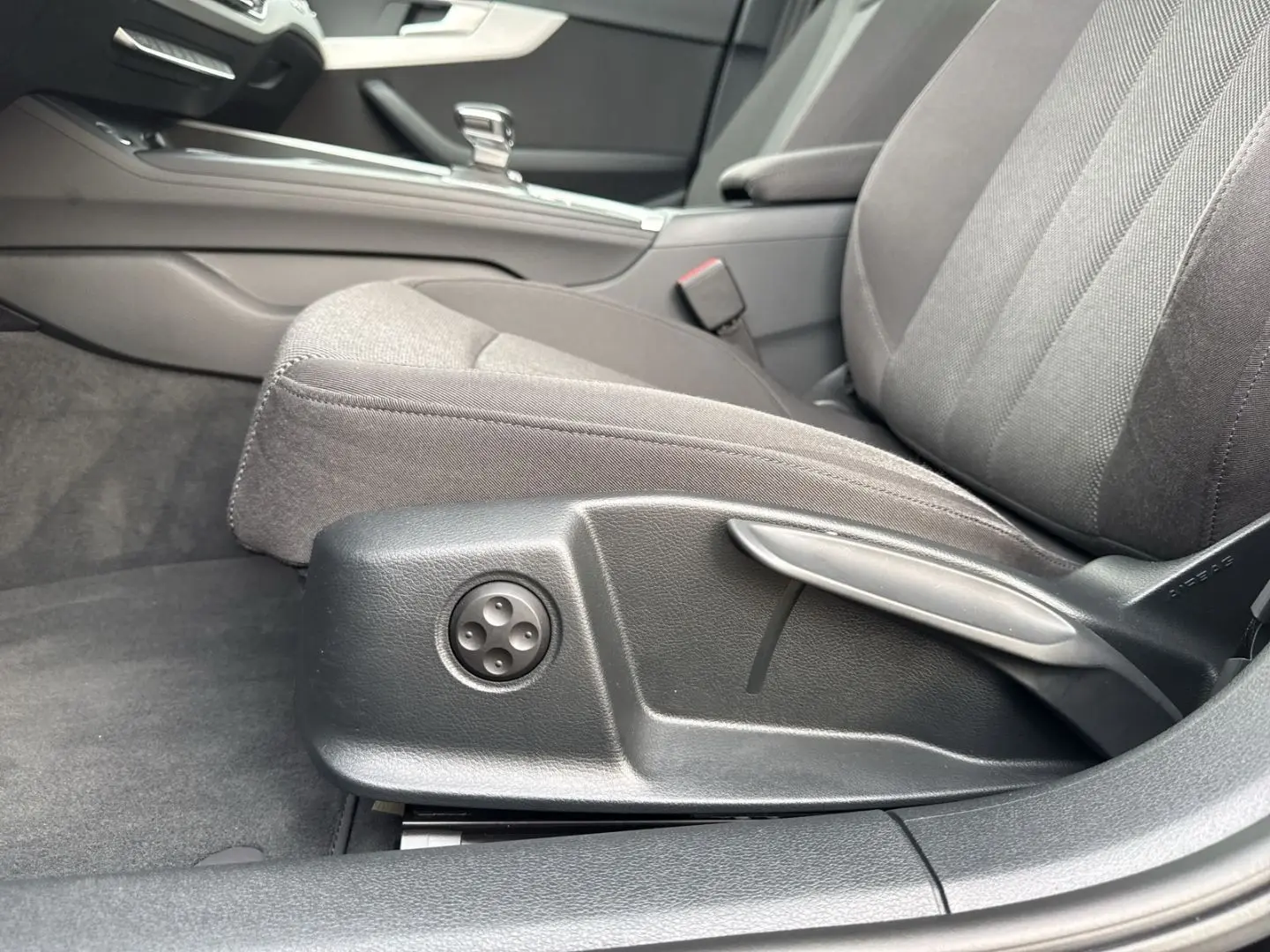 A4 Limousine 45 TFSI S-tronic quattro advanced S