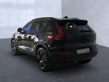 XC 40 Plus Black Edition 2WD Bluetooth LED Klima