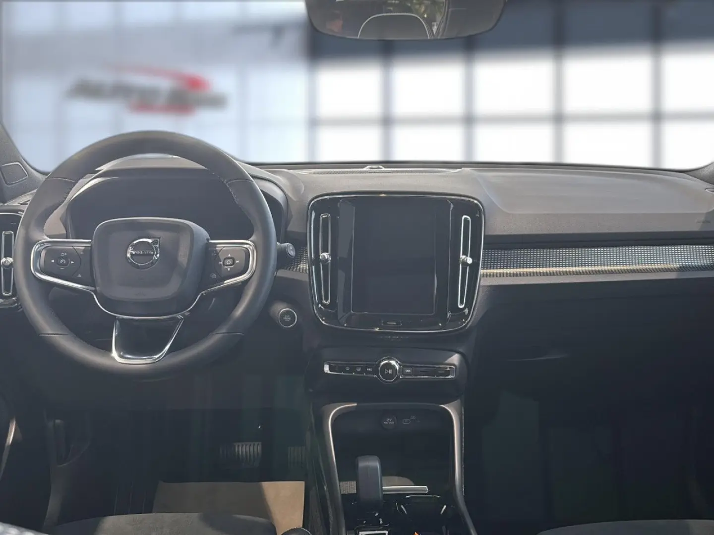 XC 40 Plus Black Edition 2WD Bluetooth LED Klima