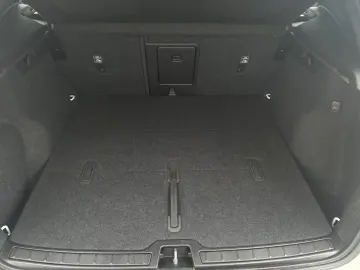 XC40 B4 Plus Dark 8-Fach Aktionspreis