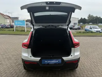 XC40 B4 Plus Dark 8-Fach Aktionspreis