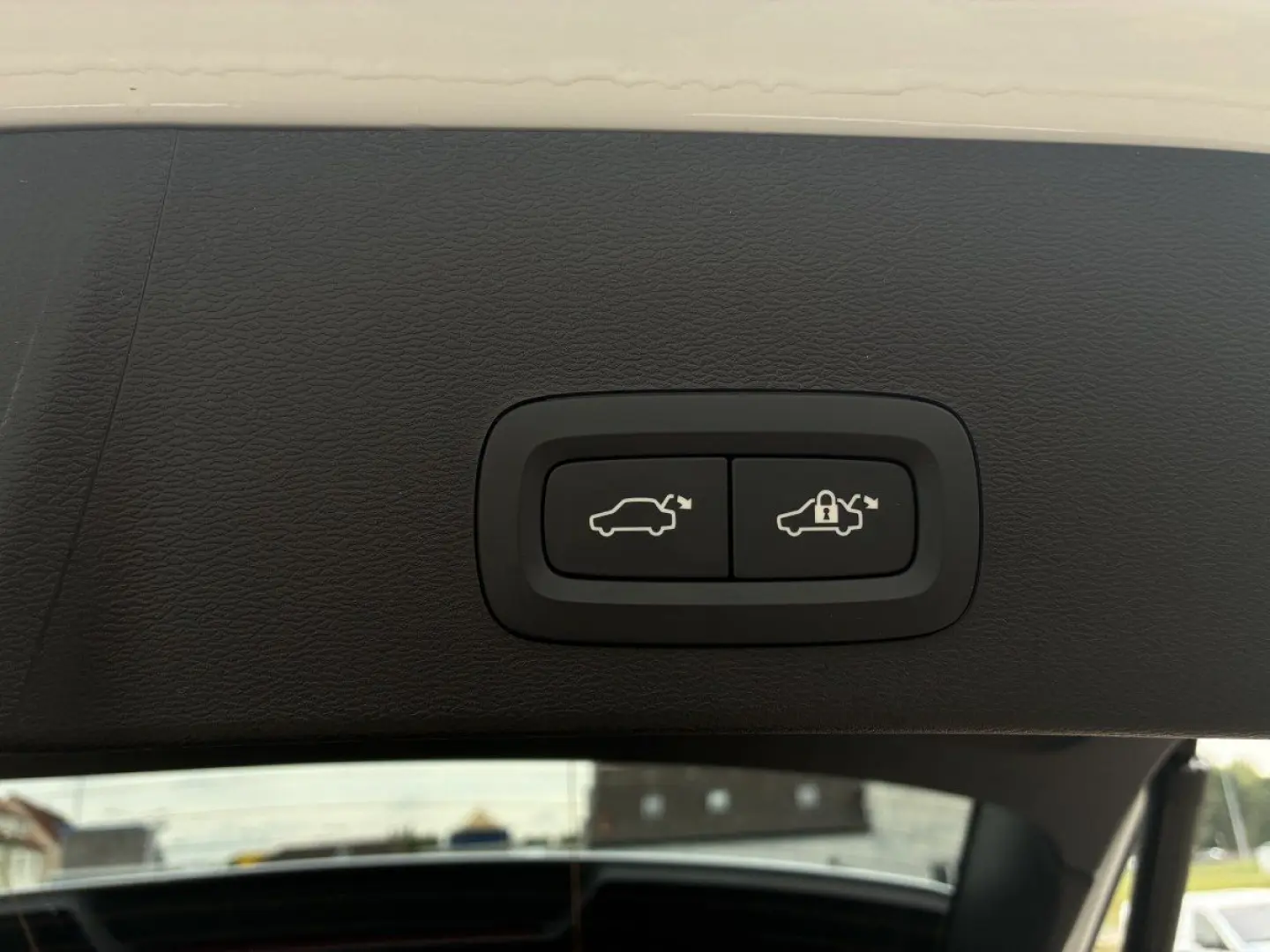 XC40 B4 Plus Dark 8-Fach Aktionspreis