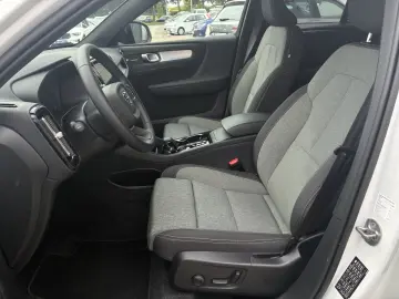 XC40 B4 Plus Dark 8-Fach Aktionspreis