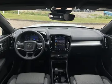 XC40 B4 Plus Dark 8-Fach Aktionspreis