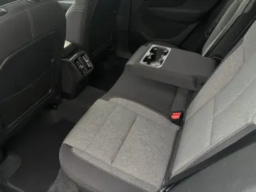 XC40 B4 Plus Dark 8-Fach Aktionspreis