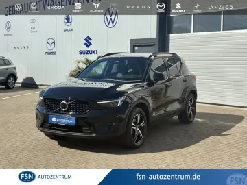 XC40 B4 Plus Dark 8-Fach Aktionspreis