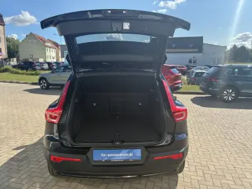 XC40 B4 Plus Dark 8-Fach Aktionspreis