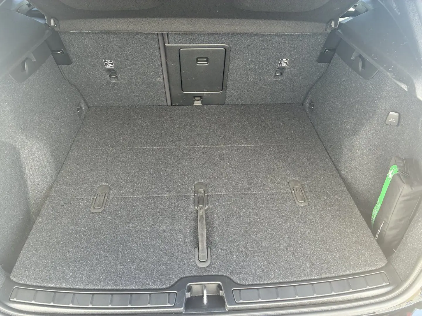 XC40 B4 Plus Dark 8-Fach Aktionspreis