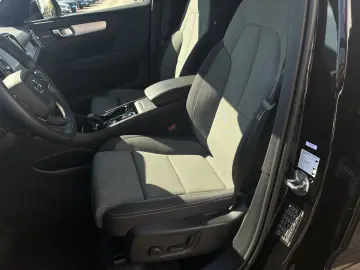 XC40 B4 Plus Dark 8-Fach Aktionspreis