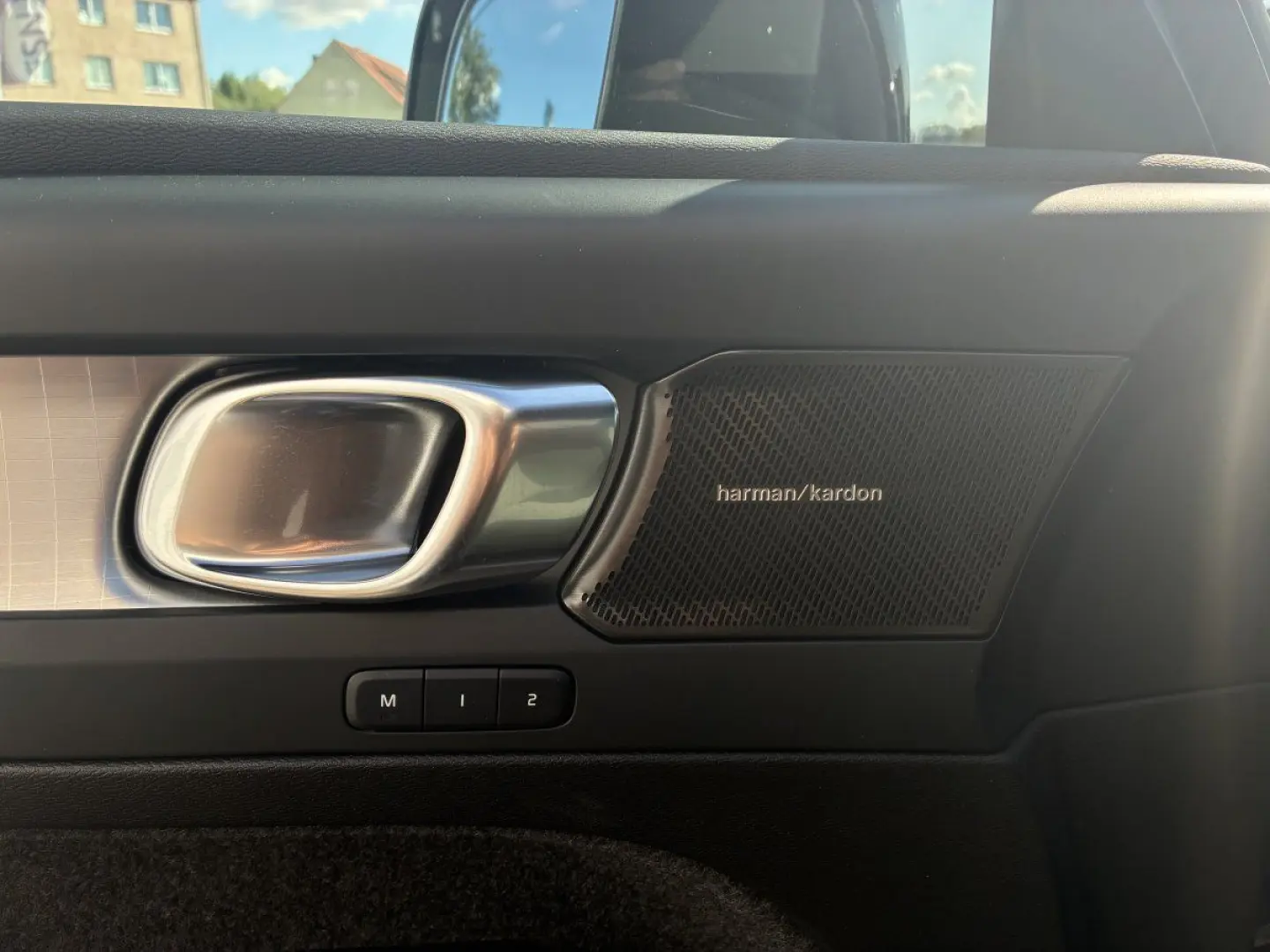 XC40 B4 Plus Dark 8-Fach Aktionspreis